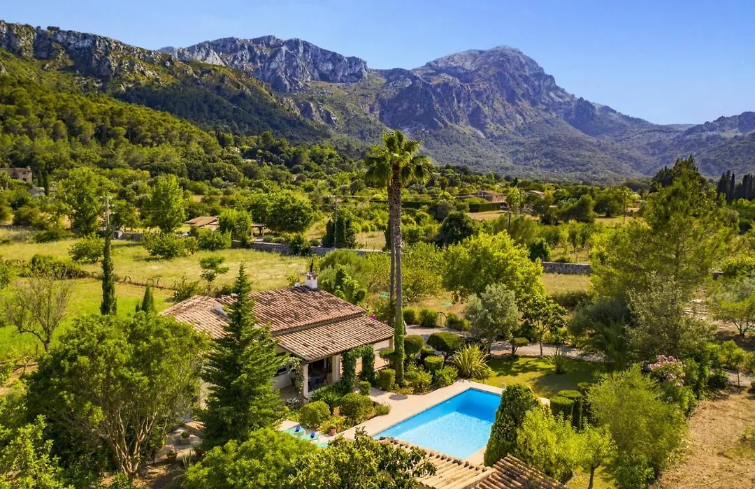 Villa Plana by Villa Plus-1